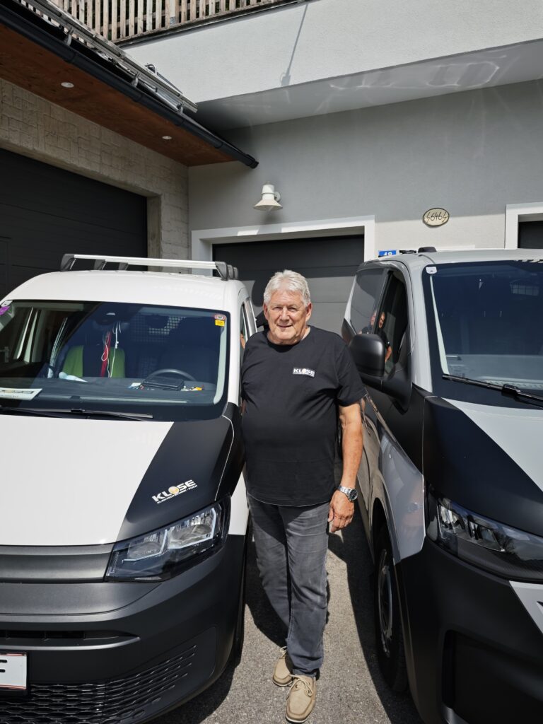 Helmut Klose am Firmenauto